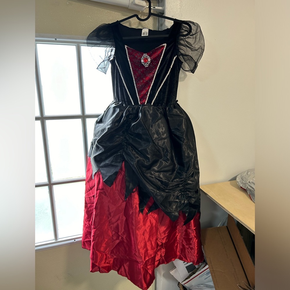 Witch halloween costume size M(8-10)